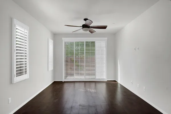 $2,995 | 607 Calle Vibrante, Palm Desert, CA 92211