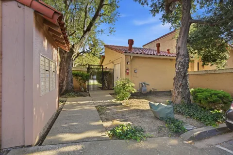 $999,888 | 2337 Royal Ann Drive, Union City, CA 94587
