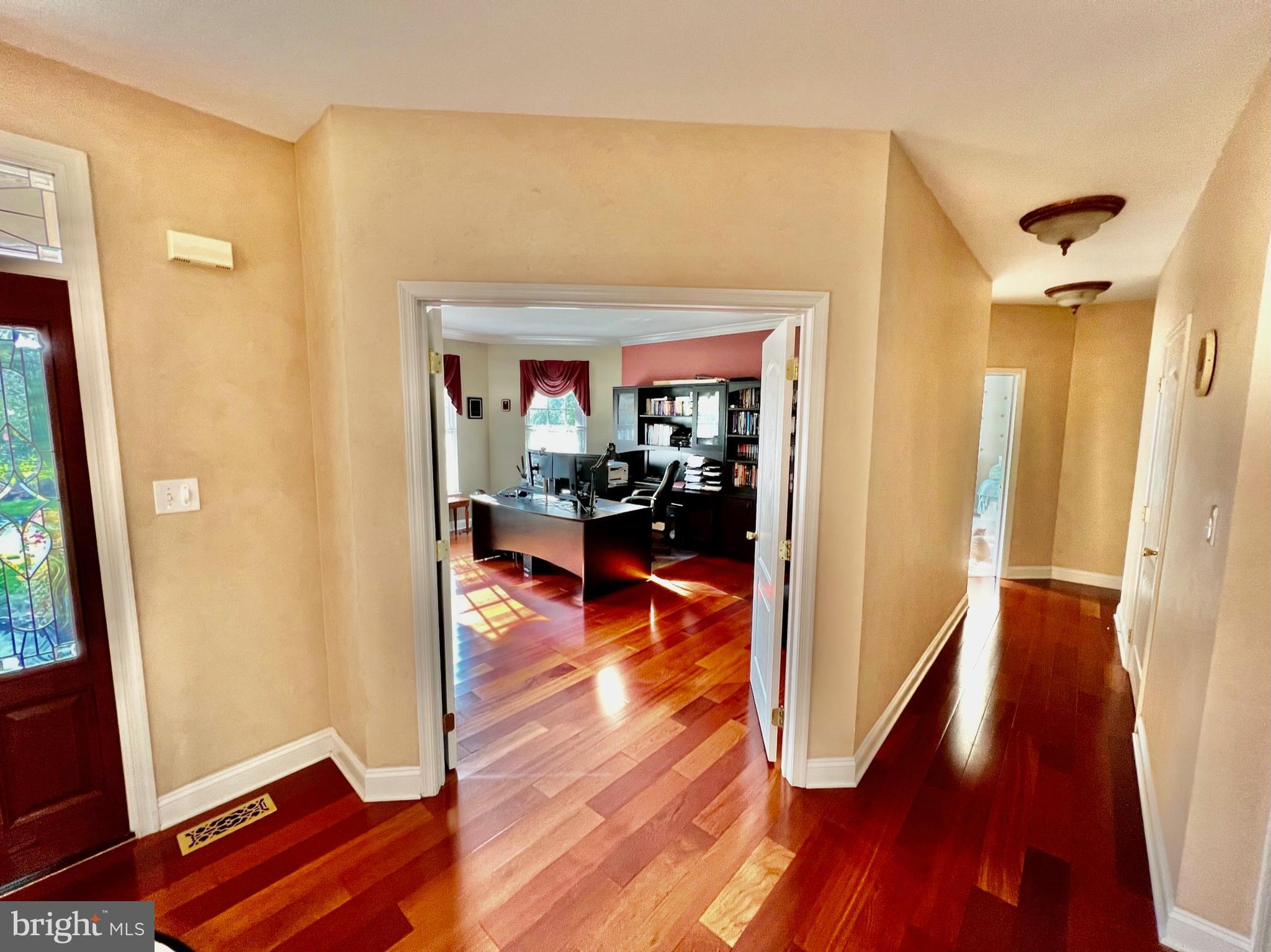 18 Skyline Circle Sewell, NJ 08080 - Photo 22 of 59 wooden floor in a gallery