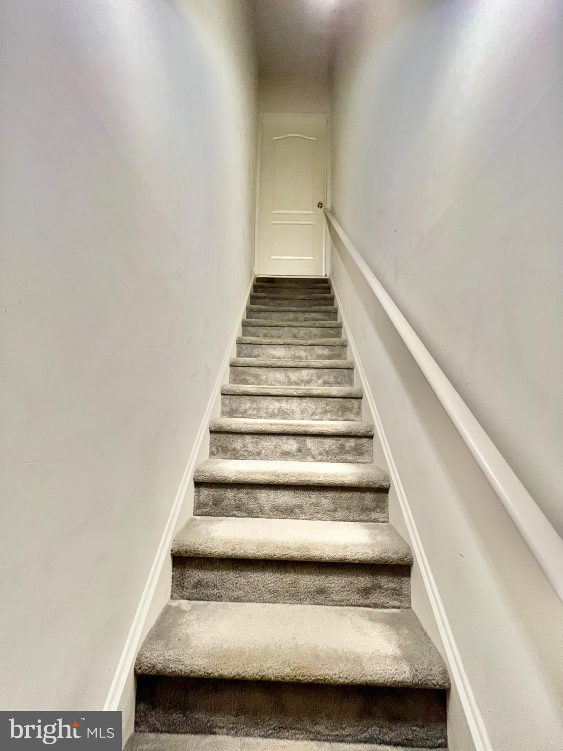 18 Skyline Circle Sewell, NJ 08080 - Photo 44 of 59 a view of entryway