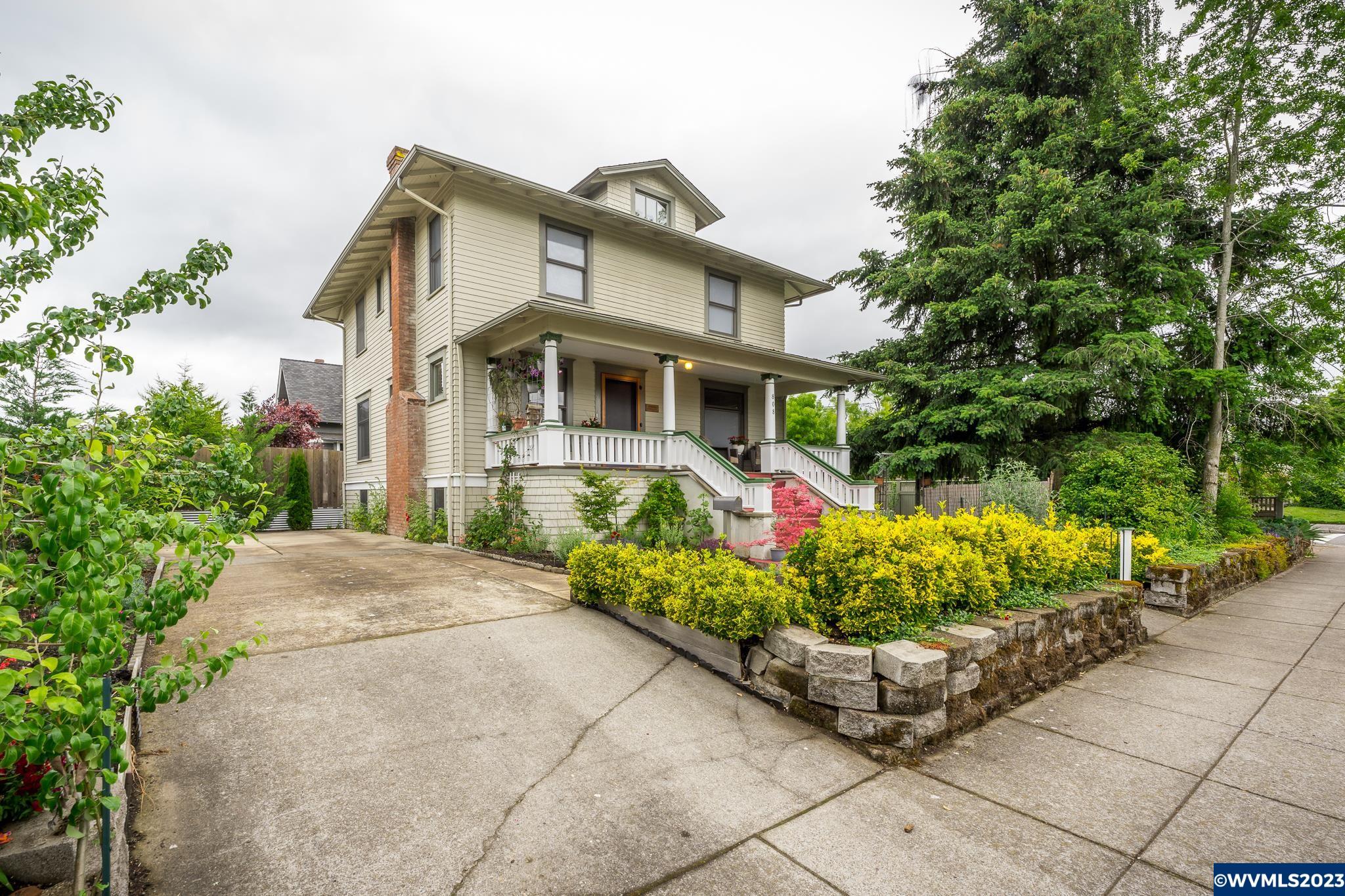 808 Southwest Elm Street Albany, OR 97321 - Photo 2 of 38