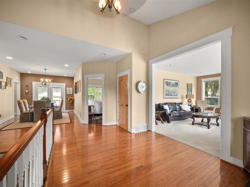 720 West Fender Road Deer Park, WA 99006 - Photo 3 of 31 Gallery Image 3