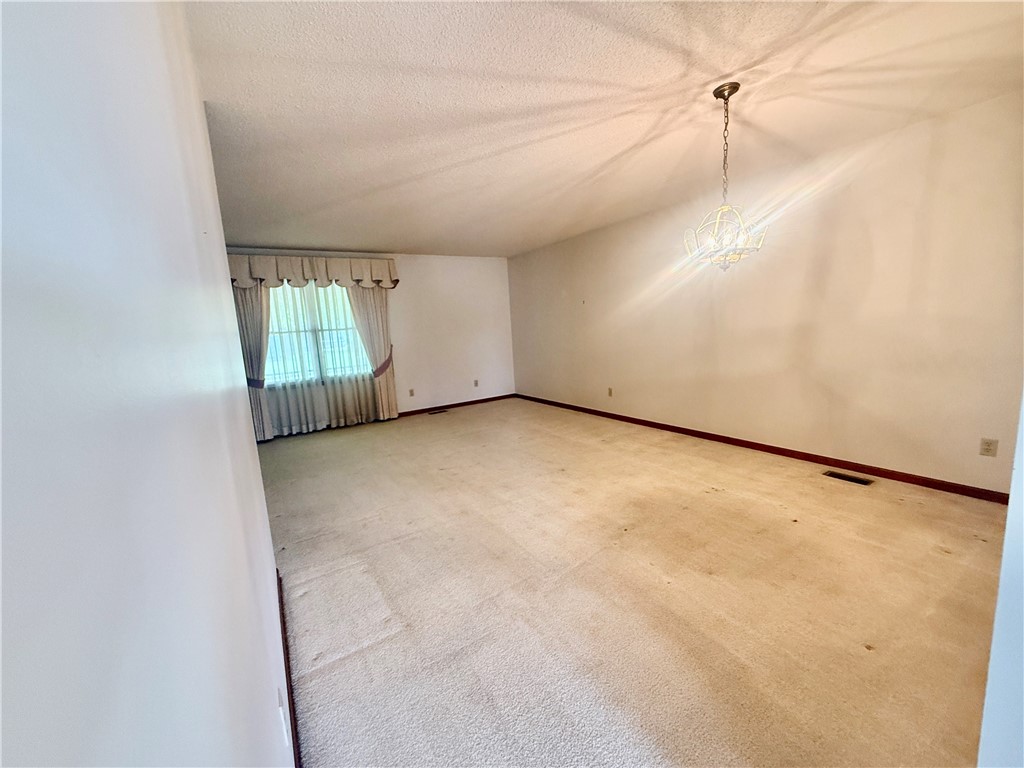 2920 Doral Court Decatur, IL 62521 - Photo 5 of 16