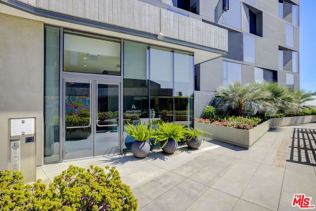 $6,205 | 8500 West Sunset, Unit E601, Los Angeles, CA 90069