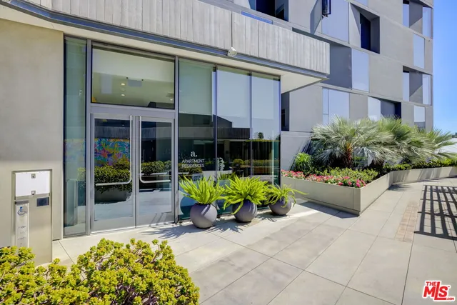 $6,205 | 8500 West Sunset, Unit E601, Los Angeles, CA 90069