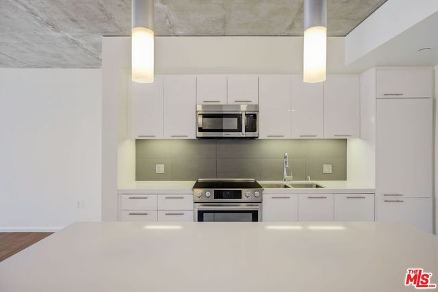 $6,205 | 8500 West Sunset, Unit E601, Los Angeles, CA 90069