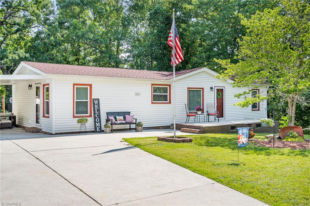4947 Cashatt Road Trinity, NC 27370 - Photo 2 of 34