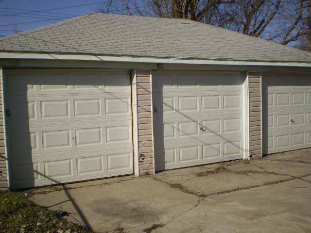 14751 Stephens Road Eastpointe, MI 48021 - Photo 11 of 11 20002203-10.JPG