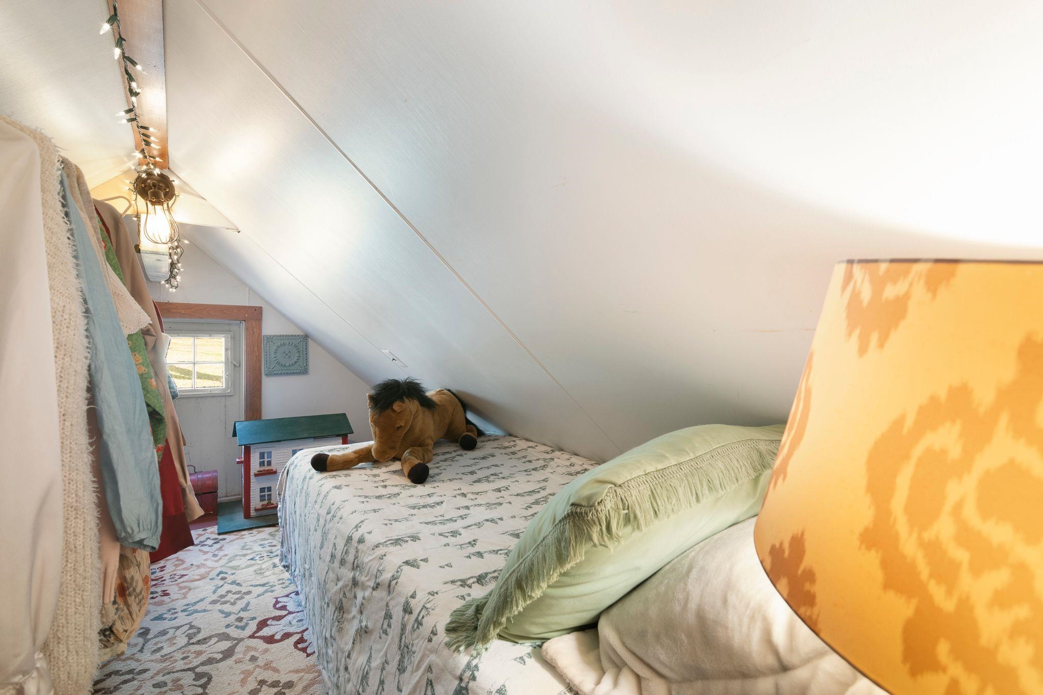 12 Cross Street Newfane, VT 05345 - Photo 21 of 34 Gallery Image 21