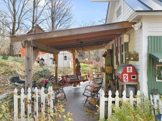 $365,000 | 12 Cross Street, Newfane, VT 05345