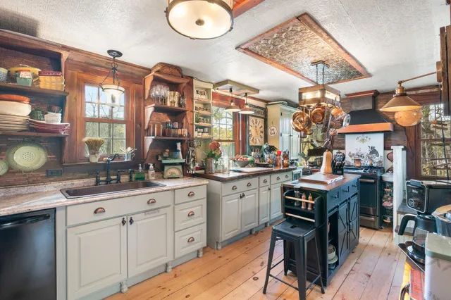 $365,000 | 12 Cross Street, Newfane, VT 05345