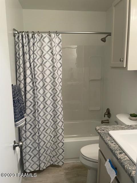 362 Rena Drive Lafayette, LA 70503 - Photo 12 of 17 Hall bath