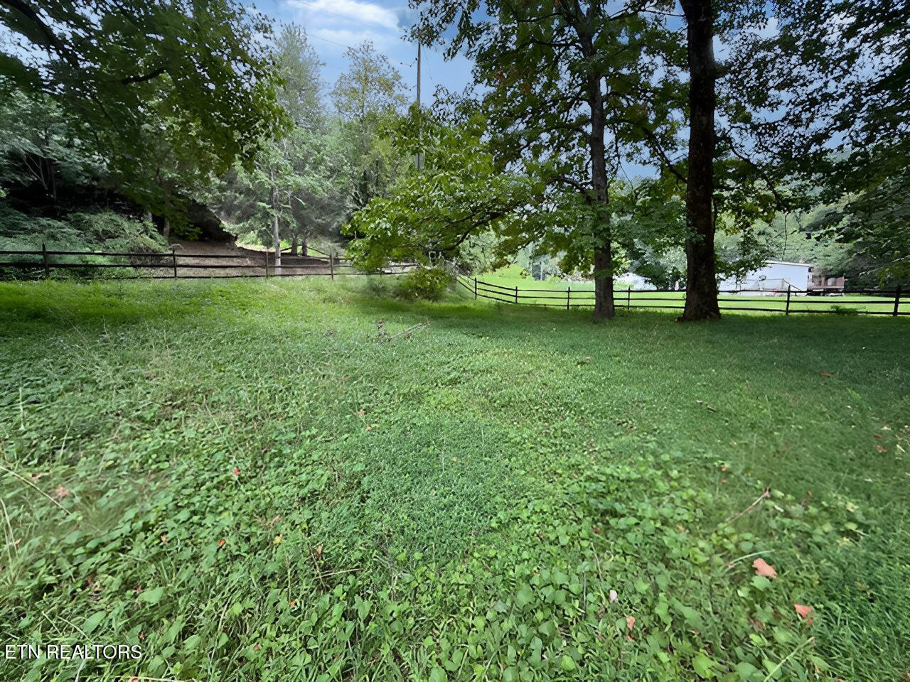 2750 Happy Hollow Road Sevierville, TN 37862 - Photo 2 of 11 IMG_9357