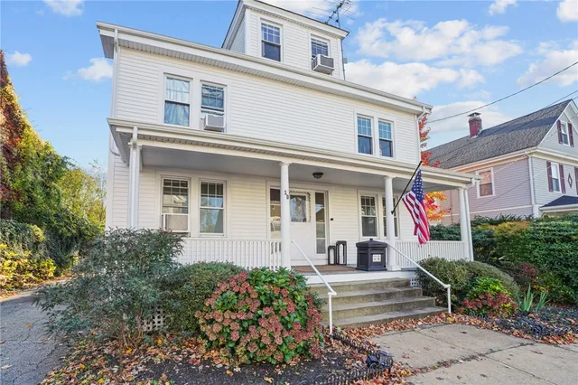 $4,500 | 10 Peckham Avenue, Newport, RI 02840