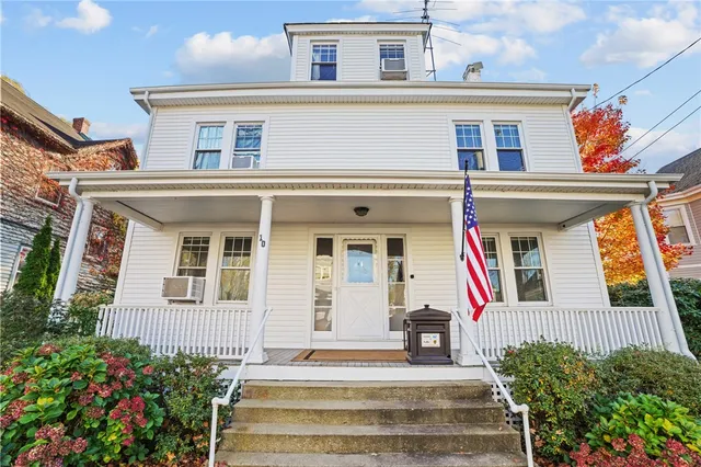 $4,500 | 10 Peckham Avenue, Newport, RI 02840