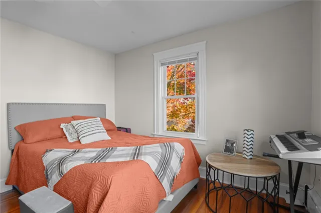 $4,500 | 10 Peckham Avenue, Newport, RI 02840