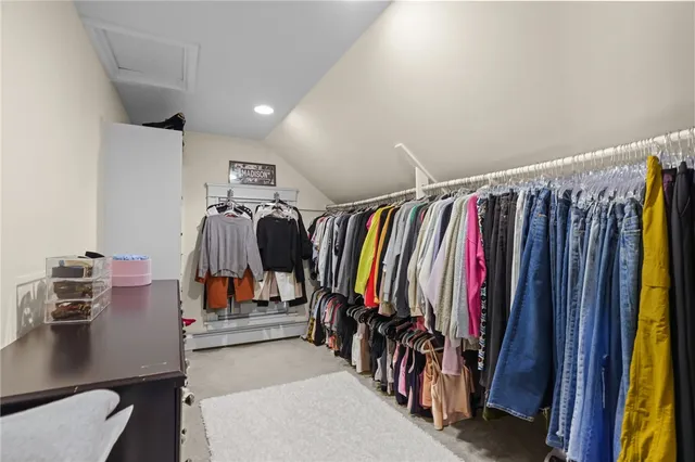 $4,500 | 10 Peckham Avenue, Newport, RI 02840