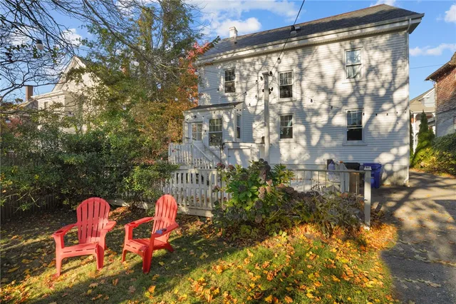 $4,500 | 10 Peckham Avenue, Newport, RI 02840