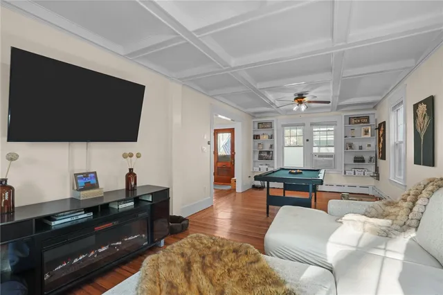 $4,500 | 10 Peckham Avenue, Newport, RI 02840