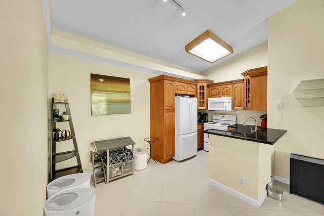 $205,000 | 931 Lyons Road, Unit 4201, Coconut Creek, FL 33063