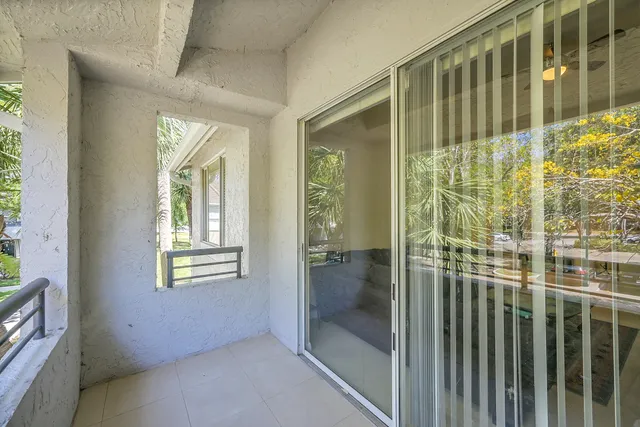 $205,000 | 931 Lyons Road, Unit 4201, Coconut Creek, FL 33063