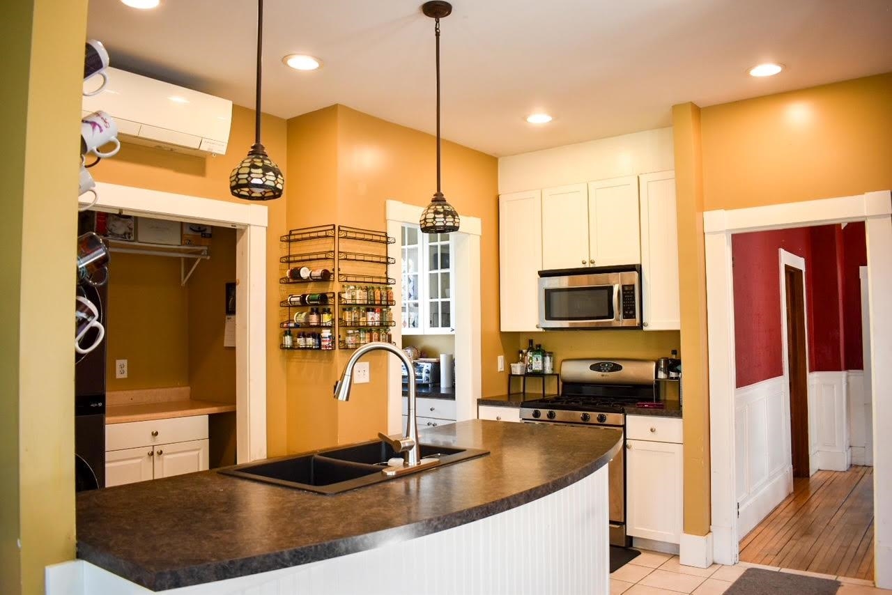 83 Baxter Street Rutland, VT 05701 - Photo 8 of 27