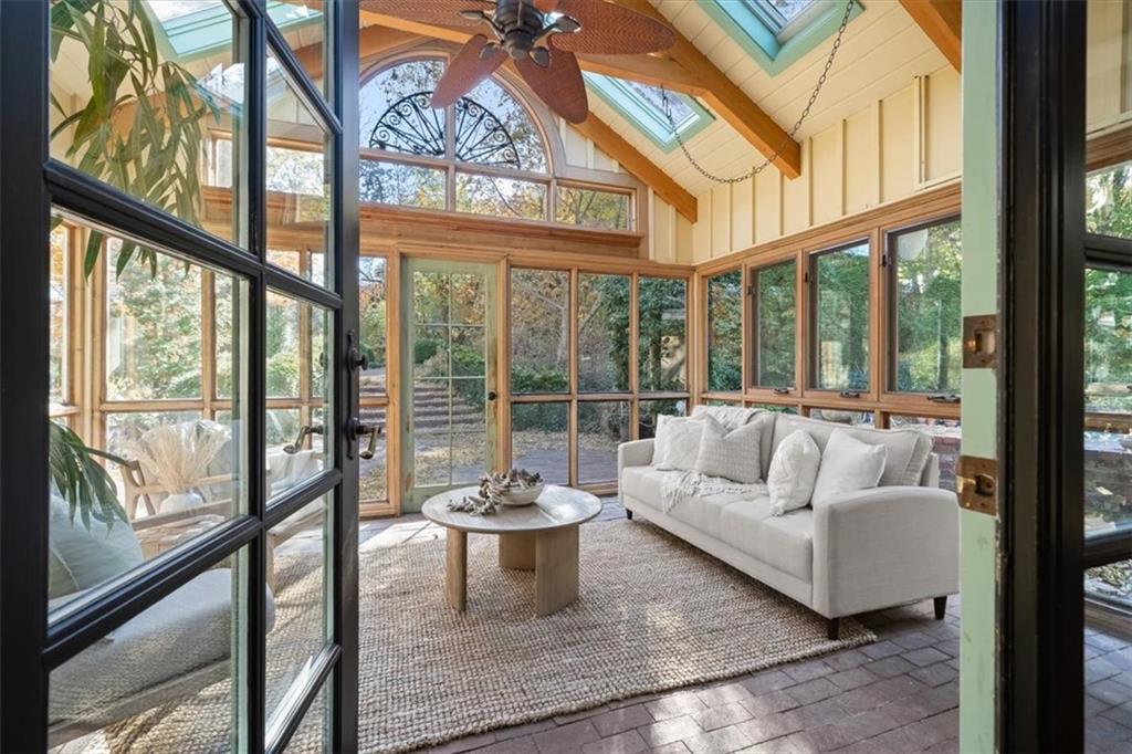 3125 Tomahawk Road Mission Hills, KS 66208 - Photo 13 of 50