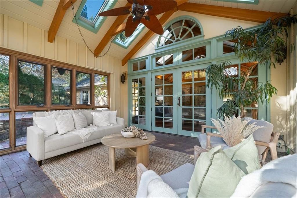 3125 Tomahawk Road Mission Hills, KS 66208 - Photo 14 of 50