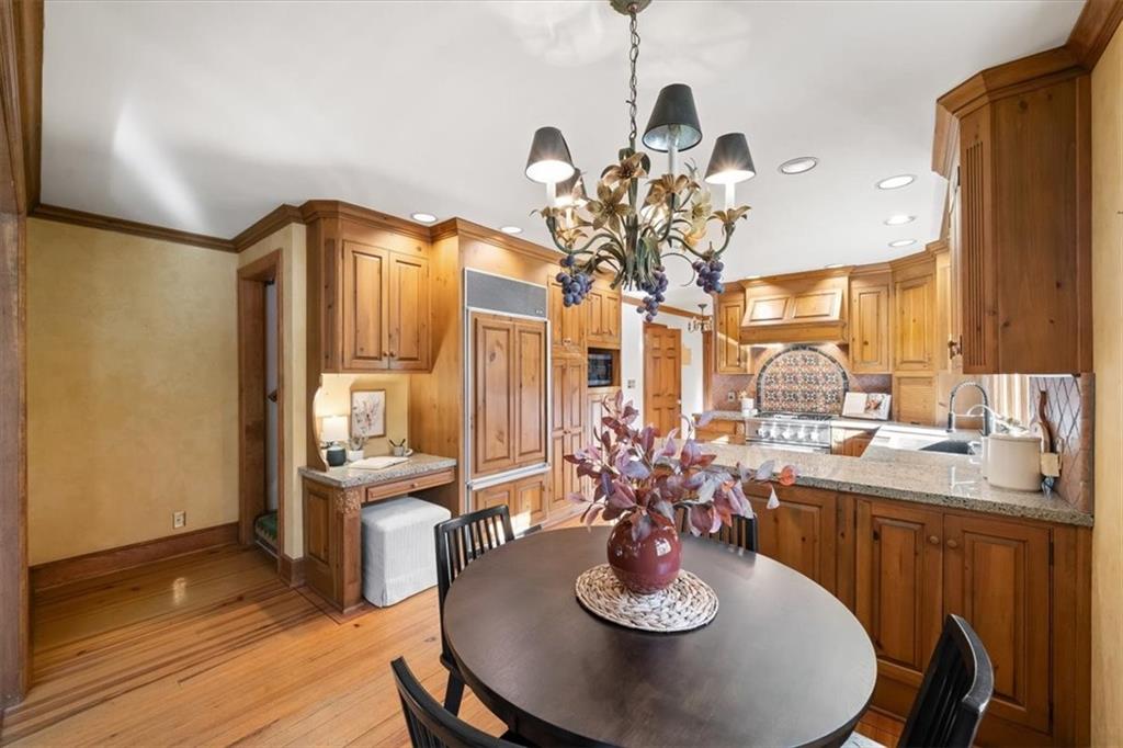 3125 Tomahawk Road Mission Hills, KS 66208 - Photo 20 of 50