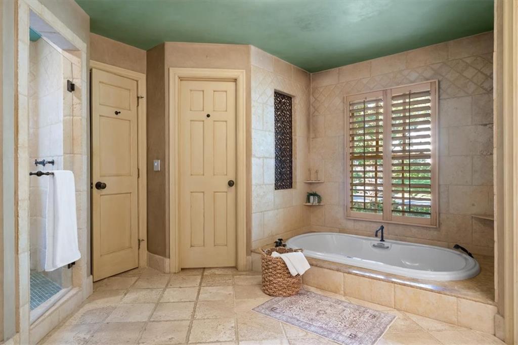 3125 Tomahawk Road Mission Hills, KS 66208 - Photo 28 of 50