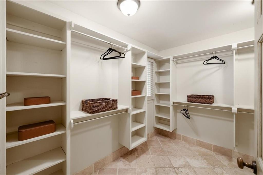 3125 Tomahawk Road Mission Hills, KS 66208 - Photo 30 of 50