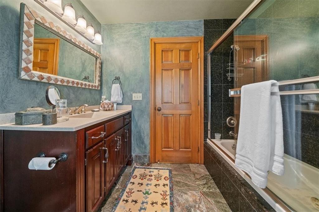 3125 Tomahawk Road Mission Hills, KS 66208 - Photo 34 of 50