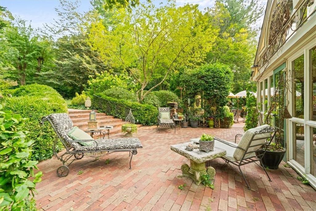 3125 Tomahawk Road Mission Hills, KS 66208 - Photo 36 of 50