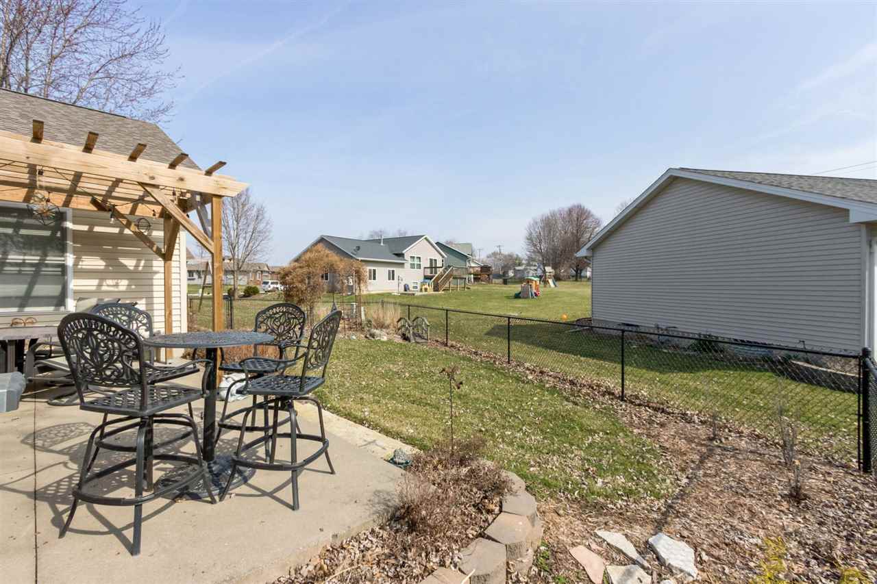 329 Sycamore Street Riverside, IA 52327 - Photo 20 of 23 Gallery Image 20