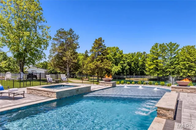 $4,995,000 | 5425 Independence Road, Weldon Spring, MO 63304