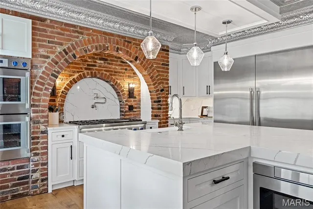 $4,995,000 | 5425 Independence Road, Weldon Spring, MO 63304