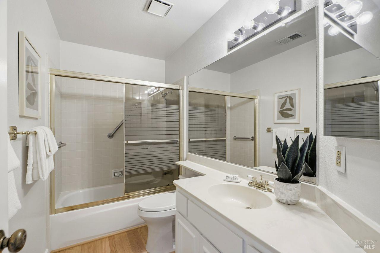 808 Arlene Way Novato, CA 94947 - Photo 34 of 45 Conveniently located hall bathroom offering style and practicality...