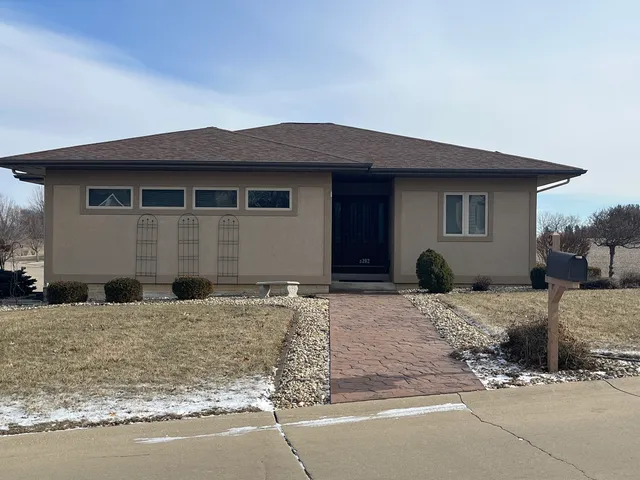 $245,000 | 202 Regina Court, Kewanee, IL 61443