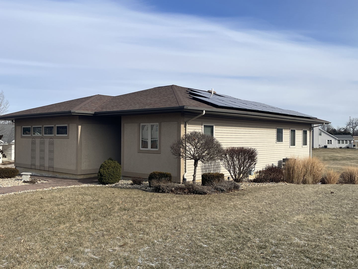 202 Regina Court Kewanee, IL 61443 - Photo 3 of 46