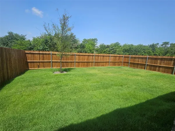 $2,190 | 2105 Burnwood Street, Melissa, TX 75454