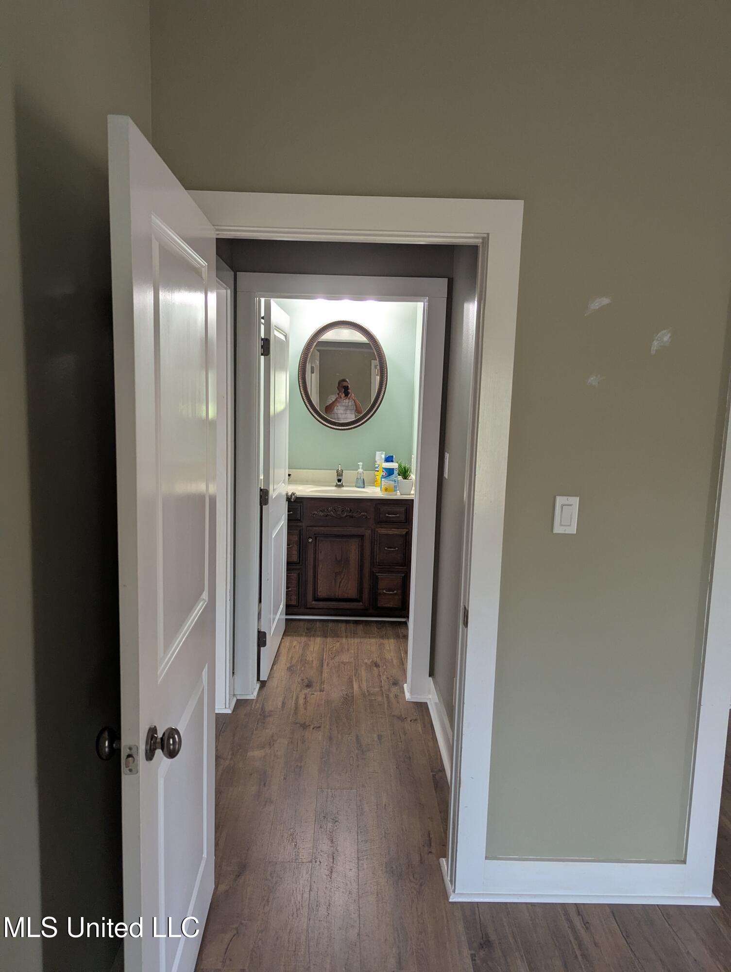 21217 Trails End Road Moss Point, MS 39562 - Photo 16 of 34 PXL_20250314_184539725