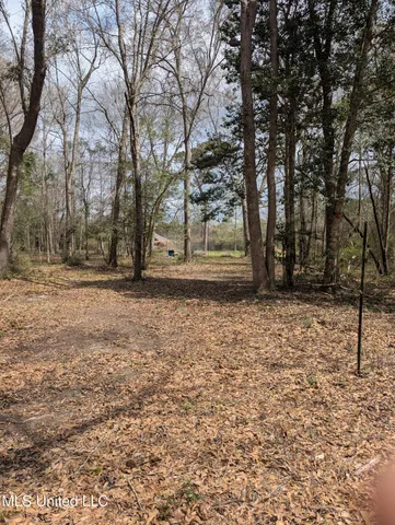 $265,000 | 21217 Trails End Road, Moss Point, MS 39562