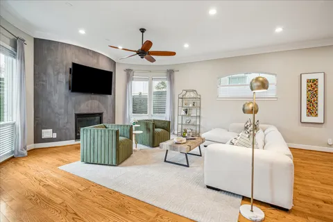 $1,199,000 | 1502 Whispering Pines Drive, Houston, TX 77055