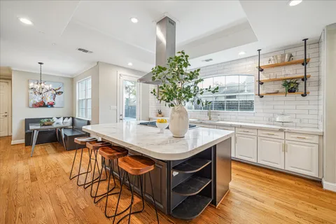 $1,199,000 | 1502 Whispering Pines Drive, Houston, TX 77055