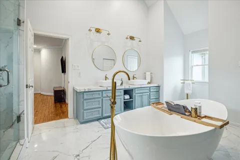 $1,199,000 | 1502 Whispering Pines Drive, Houston, TX 77055