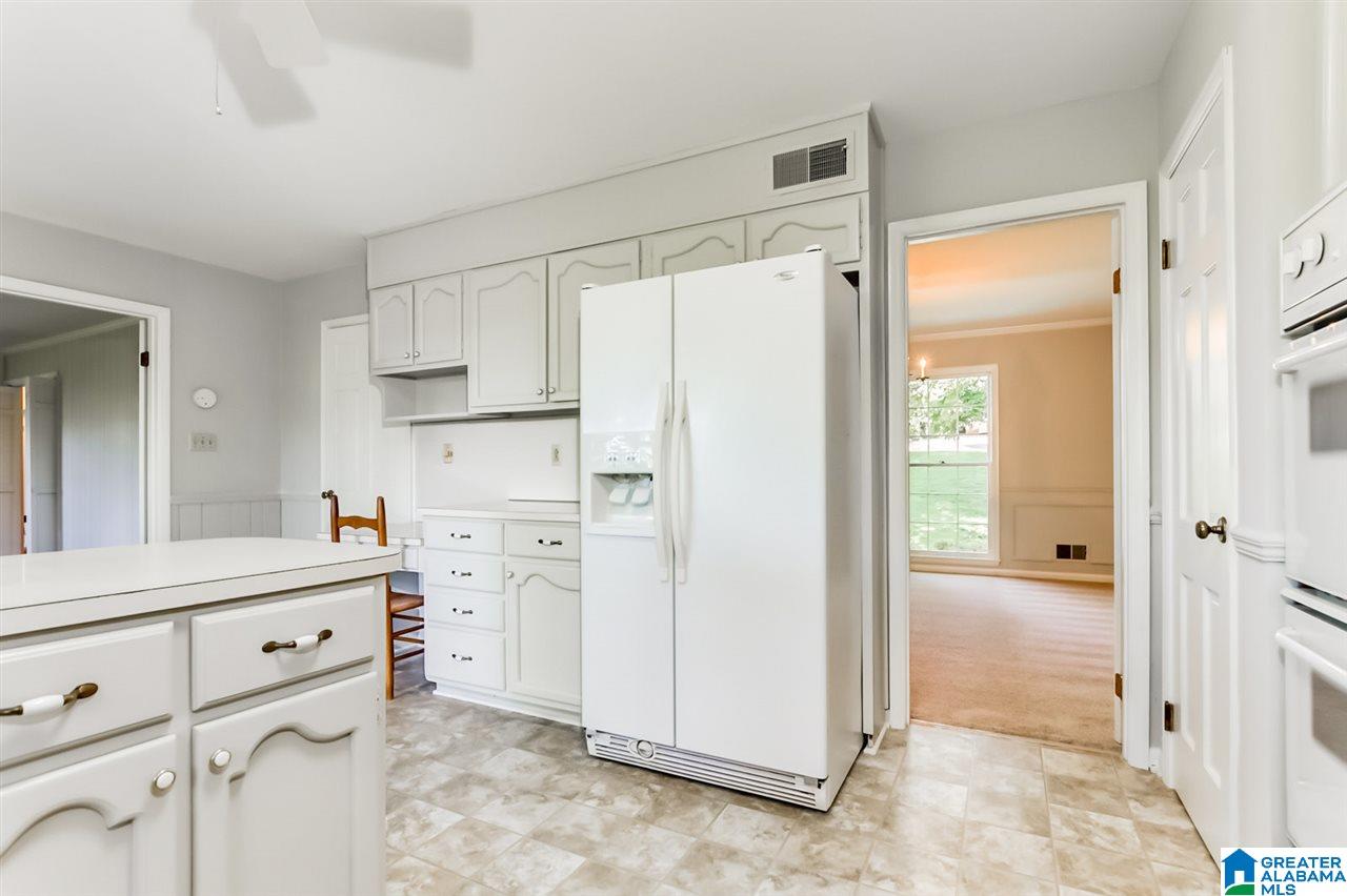 3589 Rockhill Road Mountain Brook, AL 35223 - Photo 14 of 35