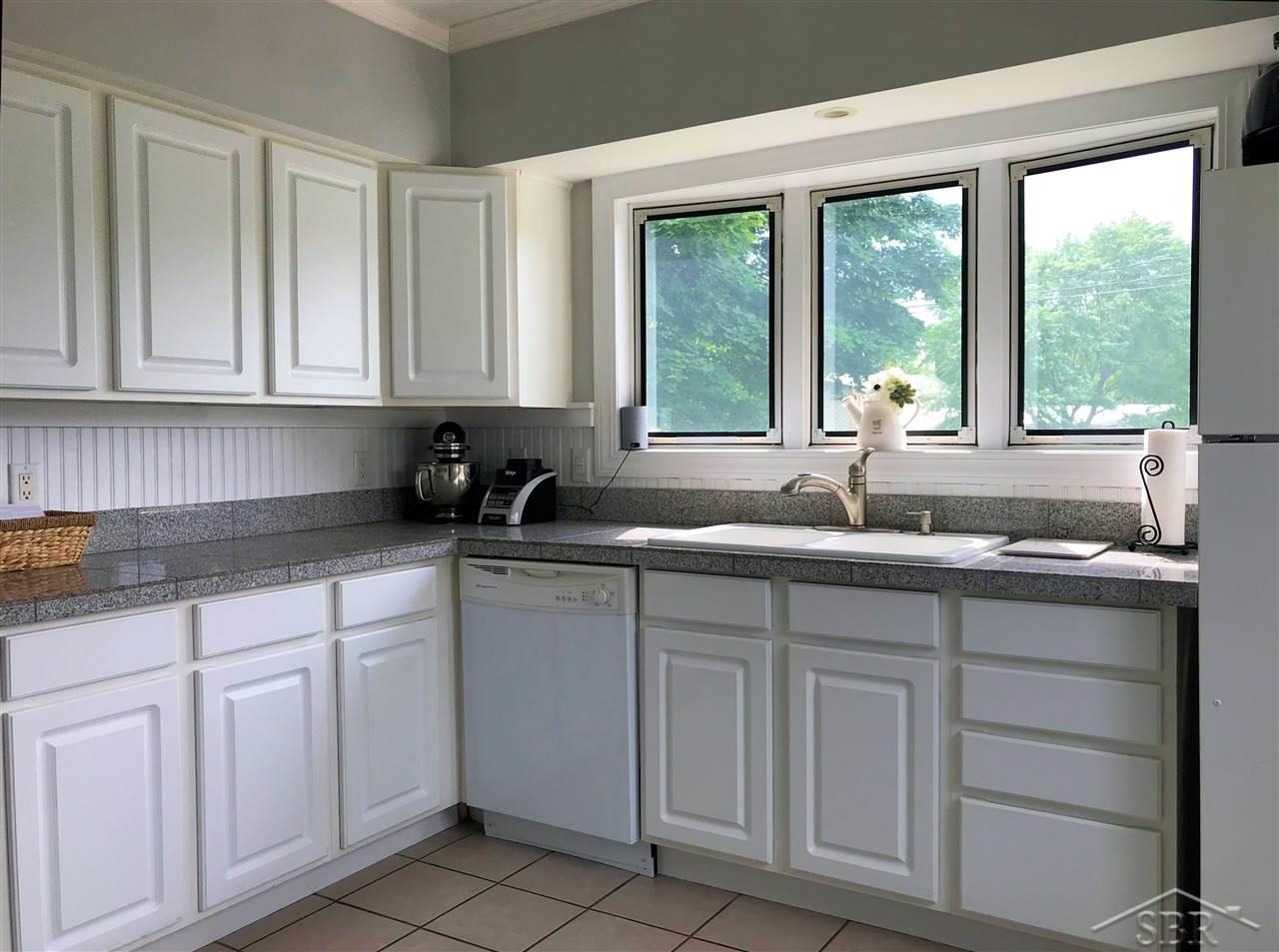 1416 North Center Road Saginaw, MI 48638 - Photo 19 of 55 31383611-18.JPG