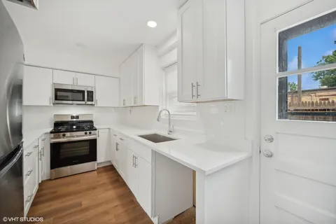 $2,900 | 528 Poplar Drive, Unit 528, Wilmette, IL 60091