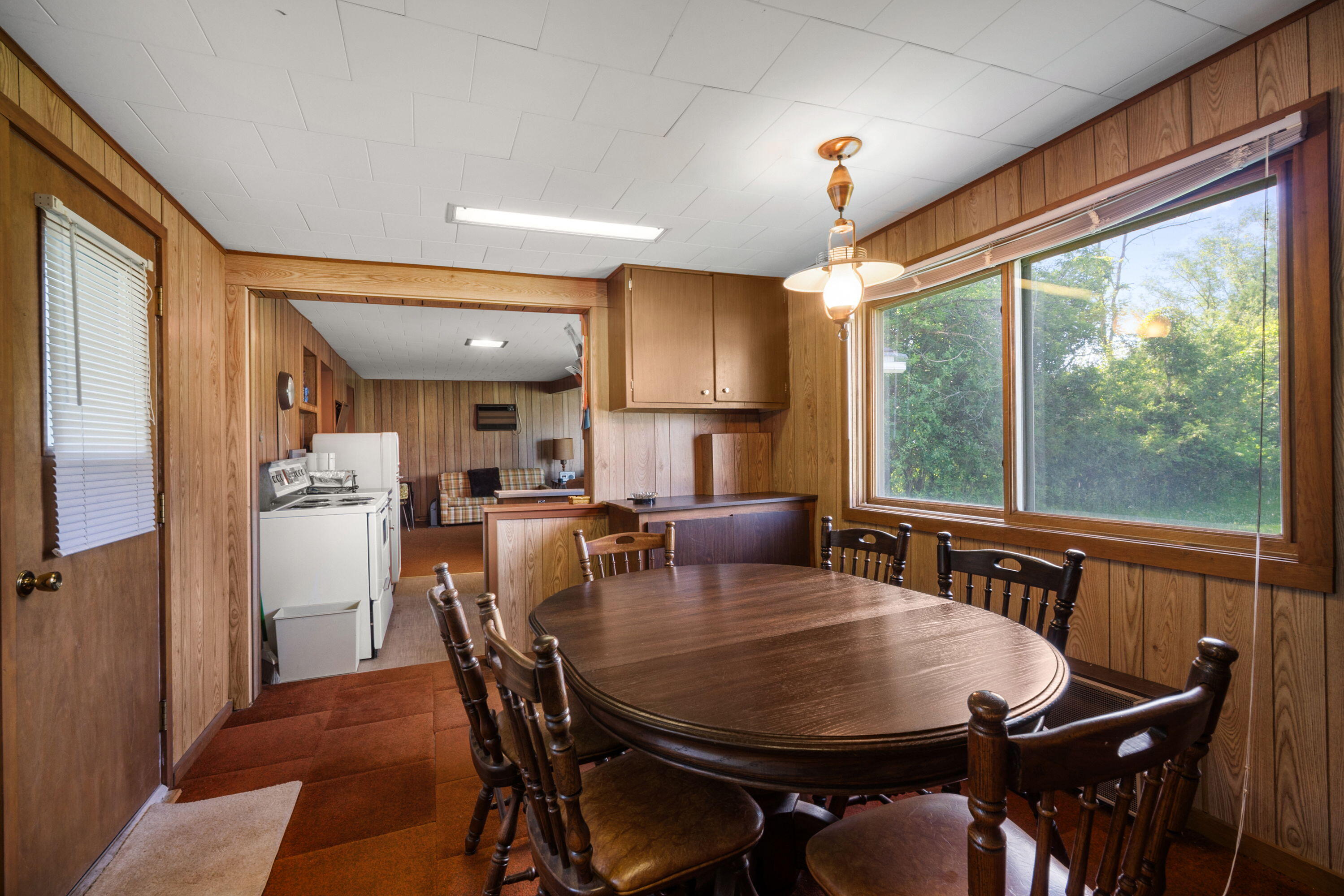 1395 Lakeview Road Farmington, WI 53090 - Photo 11 of 24 10_imgDSC01060