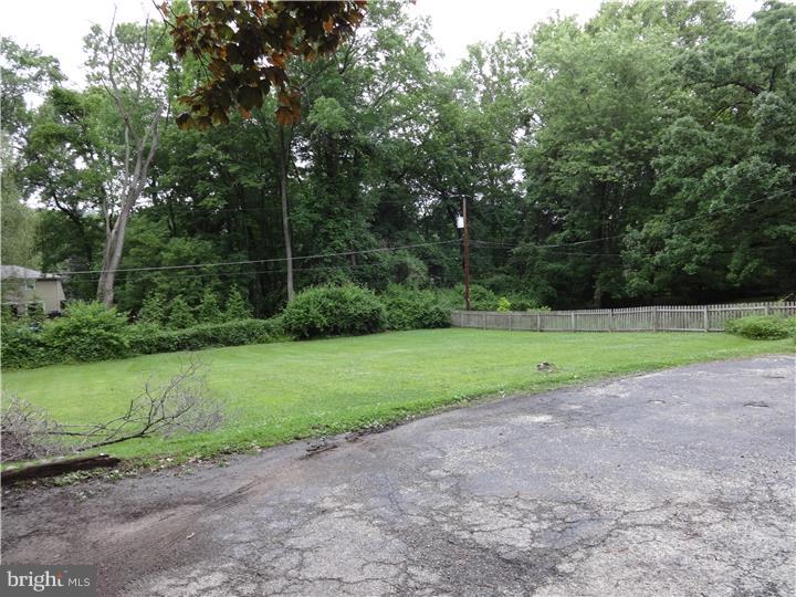 349 Matsonford Road Wayne, PA 19087 - Photo 4 of 13